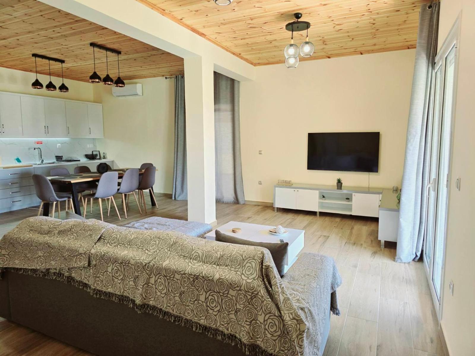 Philoxenia Guest House Химара Экстерьер фото