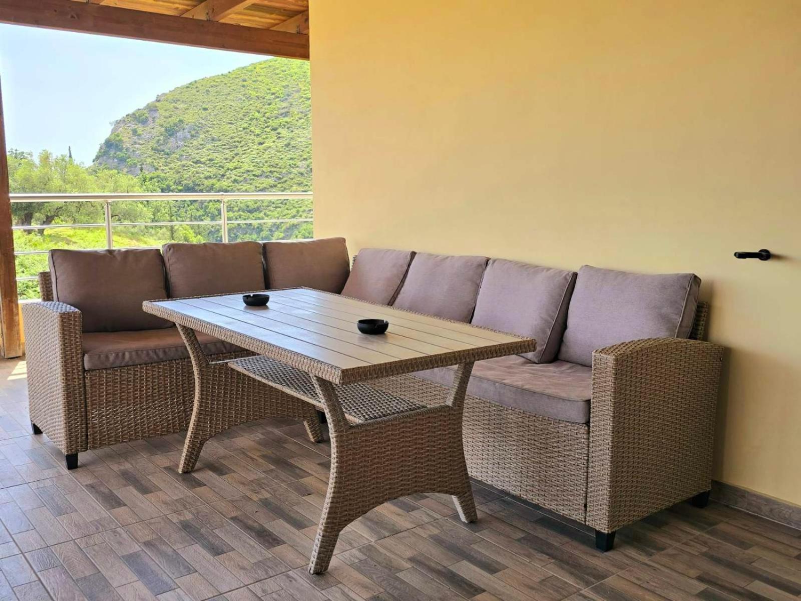 Philoxenia Guest House Химара Экстерьер фото
