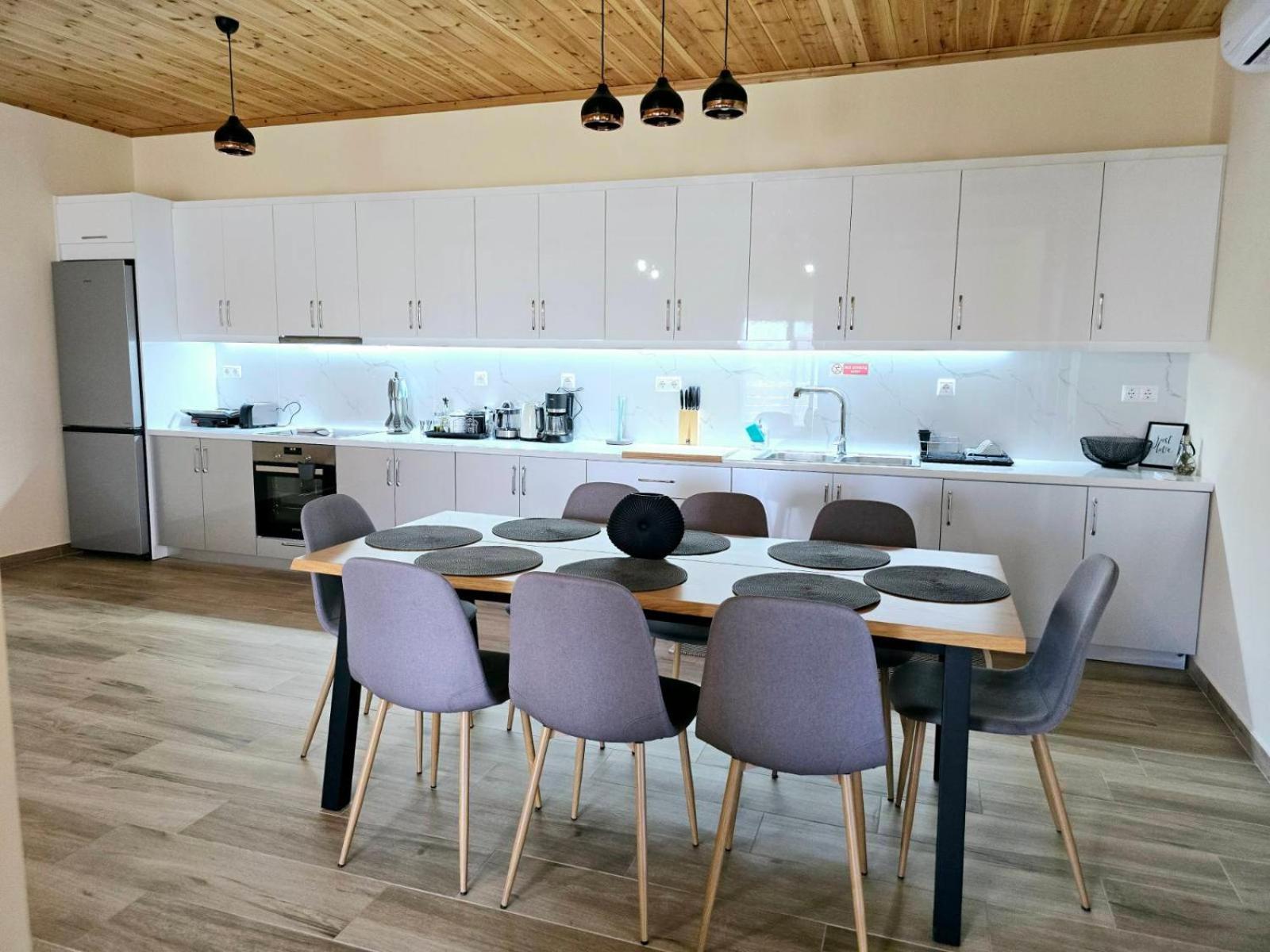 Philoxenia Guest House Химара Экстерьер фото